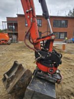 Kubota U56-5 + Rototilt + 3 godets – Image 11
