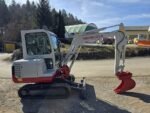 Takeuchi TB 125 avec 3 godets – Image 10