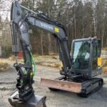 Volvo EC60E avec Tiltrotateur + 3 godets