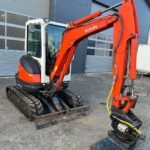 Kubota U25-3EU avec  Remorque + 3 godets