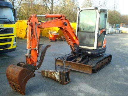 Kubota U25-3 avec accessoire