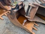 Volvo EC 27C avec 4 godets – Image 10