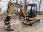 Caterpillar 302.7D avec accessoire + Remorque – Image 4