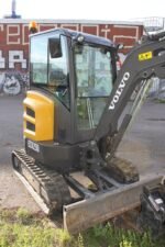 Volvo ECR 25D  avec Engcon et remorque – Image 22