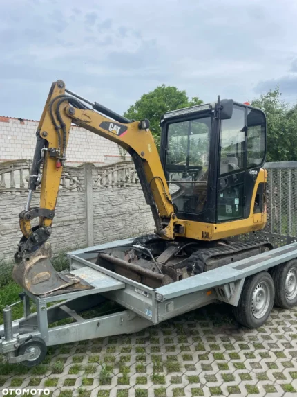Caterpillar 301.8C – Remorque