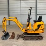 JCB 8008 avec 3 godets