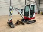 Takeuchi TB216 avec 3 godets – Image 5